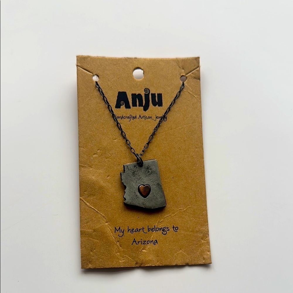 NWT Anju handcrafted Silver tone Arizona Heart Necklace